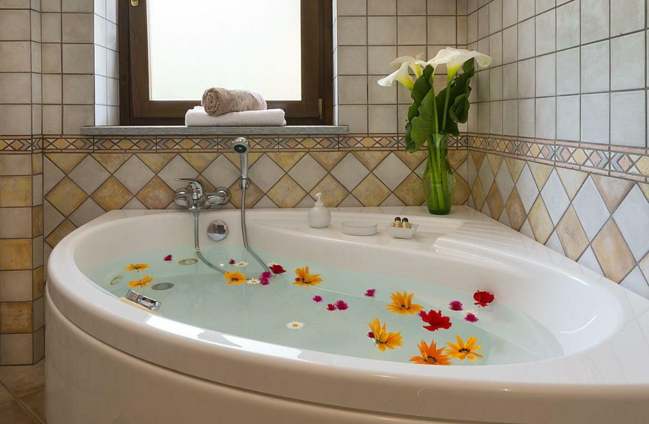 Agrialpi By Salfrutta Bed & Breakfast Bricherasio Екстериор снимка