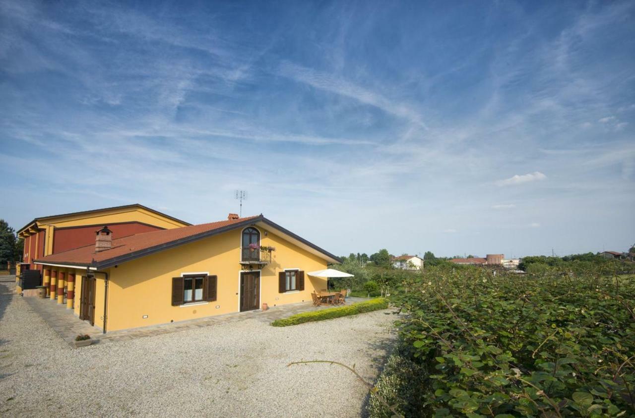 Agrialpi By Salfrutta Bed & Breakfast Bricherasio Екстериор снимка